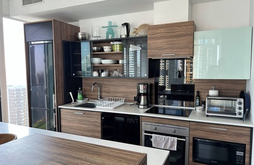 Church and Wellesley Apartment | Fully Furnished All Inclusive Executive Super Bright & Spacious Corner Suite