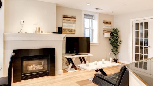 Logan Circle Apartment | Fully Furnished Apartment in Washington near Logan Circle