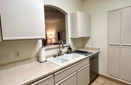 Northwest Reno Apartment | Fully furnished apartment in Reno, NV! Great for travel nurses or business trips