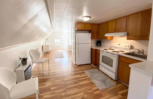 Shelby Park House | Fully Furnished Monthly Home Rental in Old Louisville