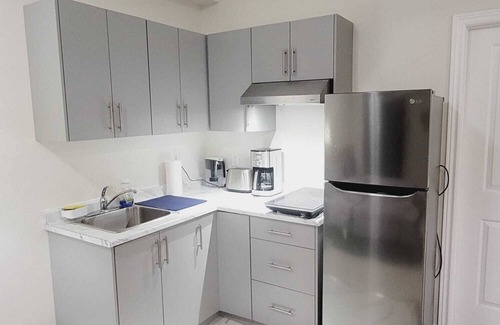 Kitchener House | Fully Furnished Studio Basement apartment in Huron Park, Kitchener