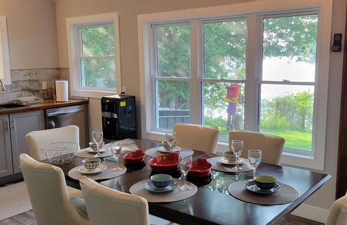 Trent Hills Cottage | Fully renovated luxury waterfront cottage