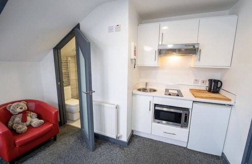 Selly Oak Apartment | Fully Serviced studio available close to the city