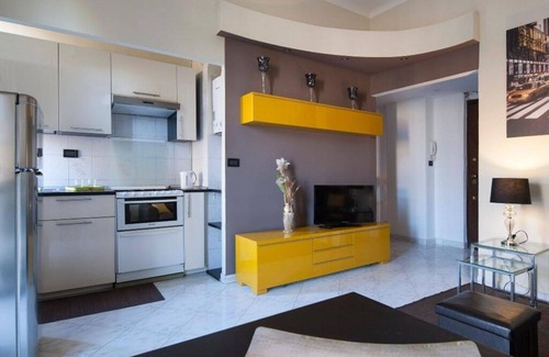 Segnano Apartment | Fulvio Testis, Modern 1 Br Apartment With Balcony By Halldis
