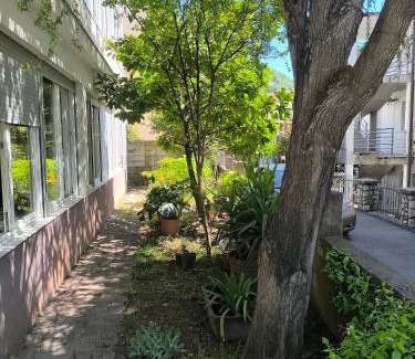 Lazi Apartment | Fun and spacious apartment