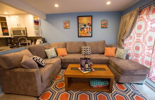 Hermosa Village Condo | Funtierland + Under the Sea + Walk to Disneyland Resort + Pool