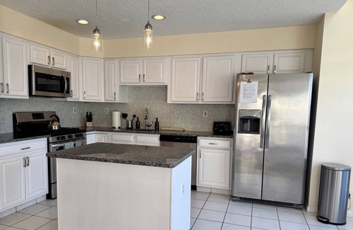 Belle Mead Condo | Furnished 3-bedroom 3-bath. Sleeps 6. 3 Queen beds.