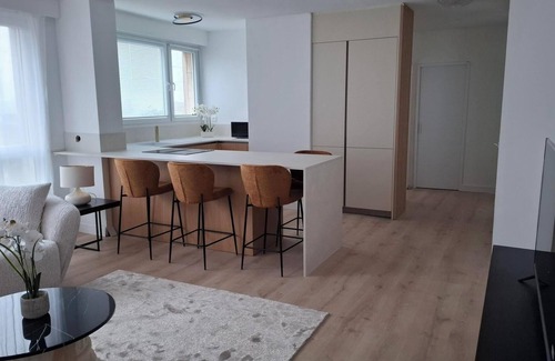 La Madeleine Apartment | Furnished apartment+ swimming pool+ garage