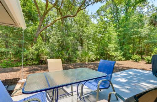 Lawton Woods House | Furnished Patio Hilton Head Island Resort Cottage