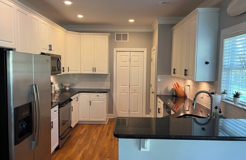 Thomasville House | Furniture Market Rental