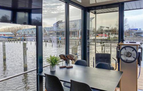 Municipality of Uitgeest Boat Rental | Fuut Campi