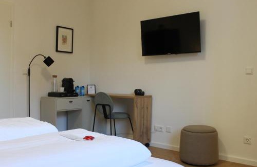 Kernstadt House | Gästehaus Friedrichstraße - ruhiges Zimmer mit Bad