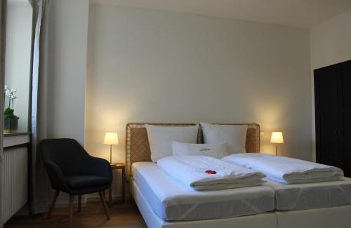 Kernstadt House | Gästehaus Friedrichstraße - ruhiges Zimmer mit Bad