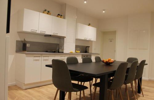 Kernstadt House | Gästehaus Friedrichstraße Ruhiges Zimmer mit Bad zum Innenhof