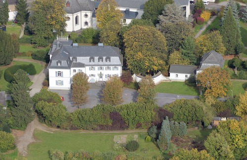 Saffig Apartment | Gästehaus im Schlosspark