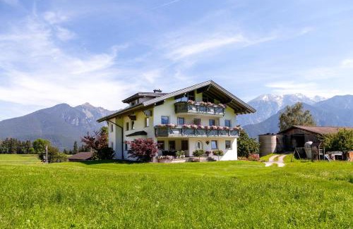 Oberperfuss Apartment | Gästehaus Weber