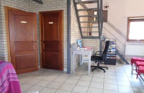 Cerfontaine Apartment | Gîte à deux pas de l'horloge