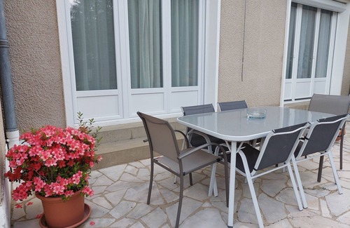 Montmorillon House | Gîte 3*,Spacious riverside house
