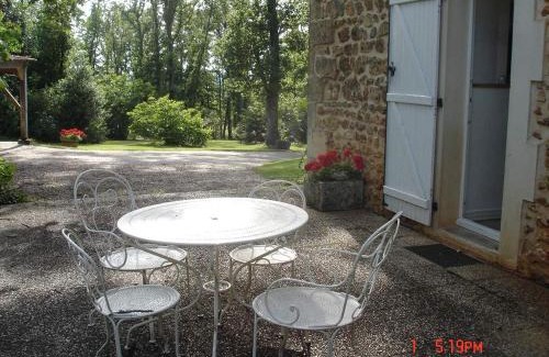 Saint-Adjutory House | Gîte 5/6 personnes aux portes du Périgord