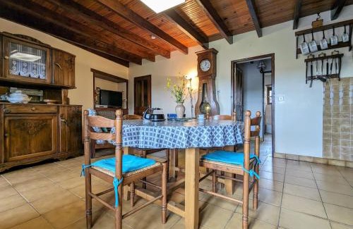 Saint-Ilpize House | Gîte au cœur du village médiéval de Saint-Ilpize - FR-1-582-93