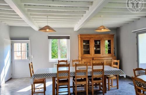 Esquelbecq House | Gîte au calme à Esquelbecq avec jardin clos et équipements modernes, idéal en famille ou entre amis - FR-1-510-48