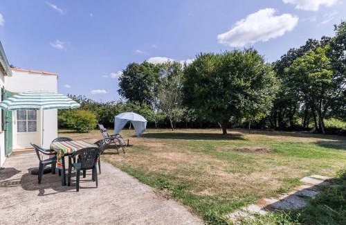 Machecoul House | Gîte au Calme avec Jardin, Proche Plages, 2 Chambres, Vélos et Randonnées à Machecoul - FR-1-306-805