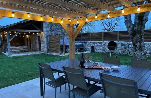 Brouchaud House | Gîte avec jacuzzi 6 personnes