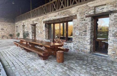Challain-la-Potherie House | Gîte avec piscine intérieur, Le Repère de Choiseau