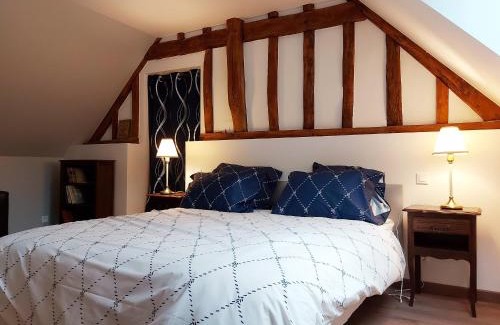 Saint-Sauveur-Marville House | Gîte charmant avec jardin clos et parking à Saint-Sauveur-Marville - FR-1-581-146