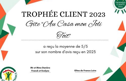 Chirassimont House | Gîte charmant avec four à pain, jardin, terrasse, jeux et poêle à bois, acceptant animaux - FR-1-496-137