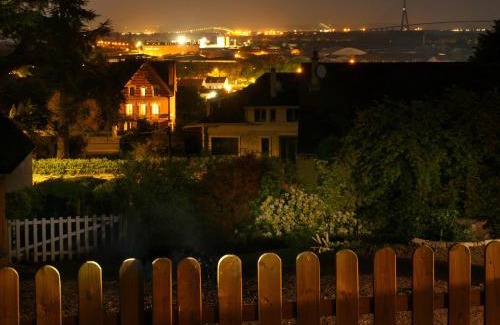 La Riviere-Saint-Sauveur Apartment | Gîte chez Gochia