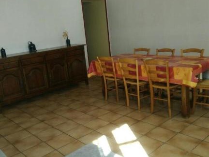Sainpuits House | Gîte communal 150