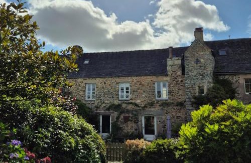 Sainte-Seve House | Gîte de charme au Manoir du Plessis-Quinquis