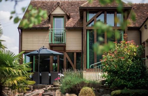 Dollon House | Gîte de charme avec SPA et cheminée, près du Mans, 7 chambres, WIFI, en bord de forêt de Vibraye - FR-1-410-308