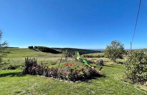 Freycenet-la-Cuche House | Gîte de charme avec terrasse, proche sports d'hiver, animaux admis - FR-1-582-26
