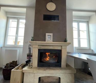 Saint-Maurice-de-Satonnay House | Gîte de la Grenouillette
