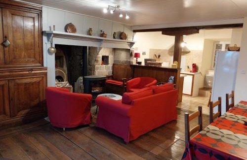 Sainte-Eulalie House | Gîte du Bosquet Pays de Salers Cantal