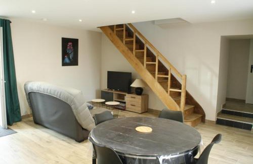 Louin House | Gîte du Four Banal