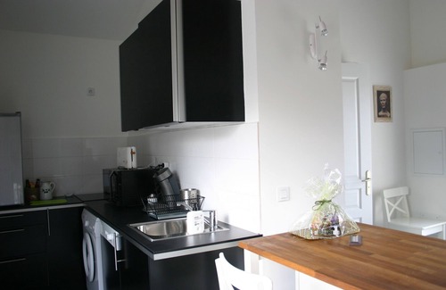 Arles Cottage | Gîte du Petit Mandon-Arles-Crau-Camargue: a house for 2/3 people with spa