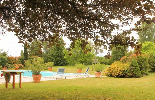 Bergerac House | Gîte en Périgord Pleine Nature Piscine