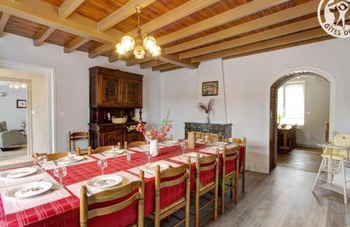 Saint-Didier-sur-Rochefort House | Gîte familial 200m² avec 6 chambres, terrasse, jardin, proche ferme, charges incluses, animaux acceptés - FR-1-496-18
