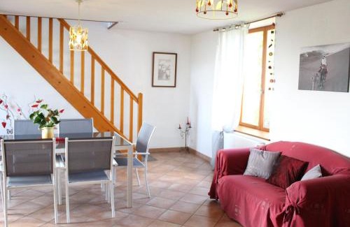 Saint-Germain House | Gîte familial calme avec jardin, wifi et équipements bébé, animaux acceptés - FR-1-584-92