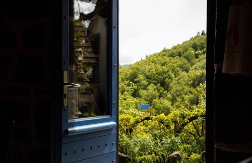 Saint-Cirgues-de-Jordanne Apartment | Gîte Cocoon au Calme Dans les Montagnes du Cantal sur la Route du Puy Mary