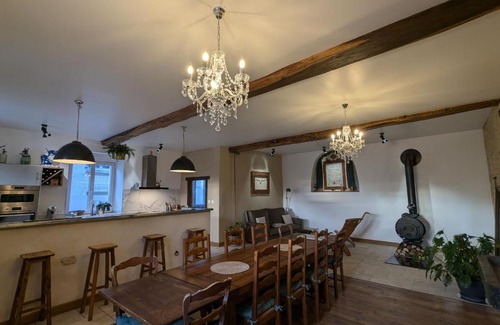Mouzay House | Gîte historique et moderne, capacité flexible - FR-1-585-170