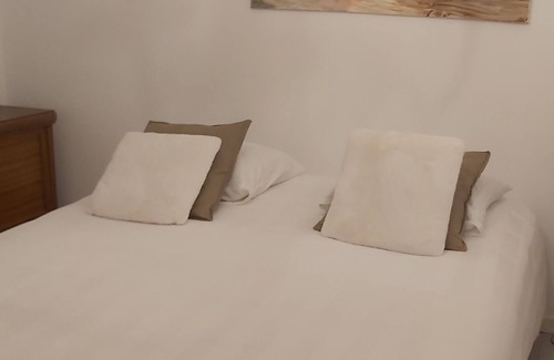 Chateau-Thierry Bed & Breakfast | Gîte Jardin d'Eden