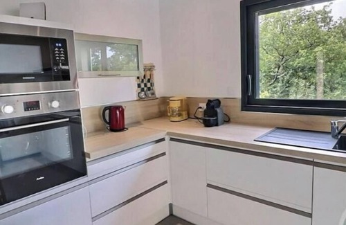 Cruviers-Lascours Apartment | Gîte L'atelier