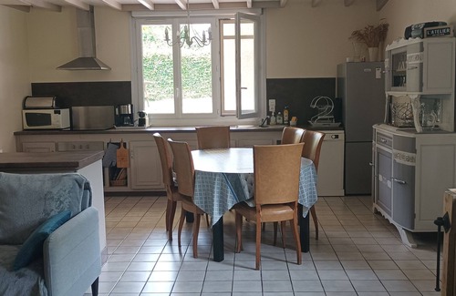 Buire-au-Bois House | GÎTE L' ATELIER sleeps 1 to 6, parking .wifi