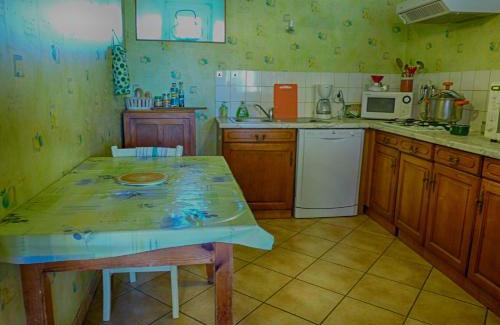 Beaune-sur-Arzon House | Gîte "L'Orée du Bois"