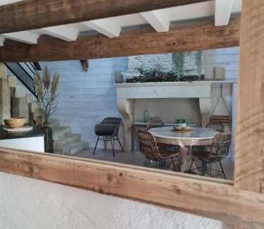 Taillant House | Gîte La baragane