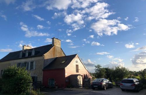Saint-Aubin-d'Aubigne House | Gîte LA Maison LA